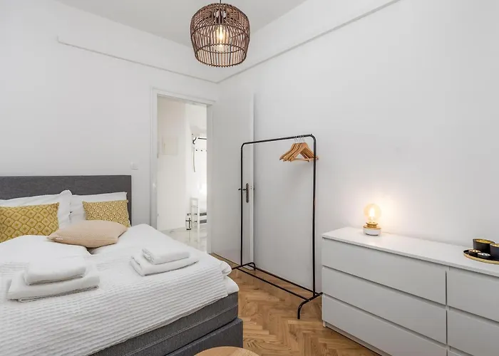 Bella 36 * غييكا